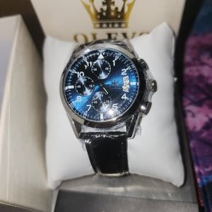 Mens watch